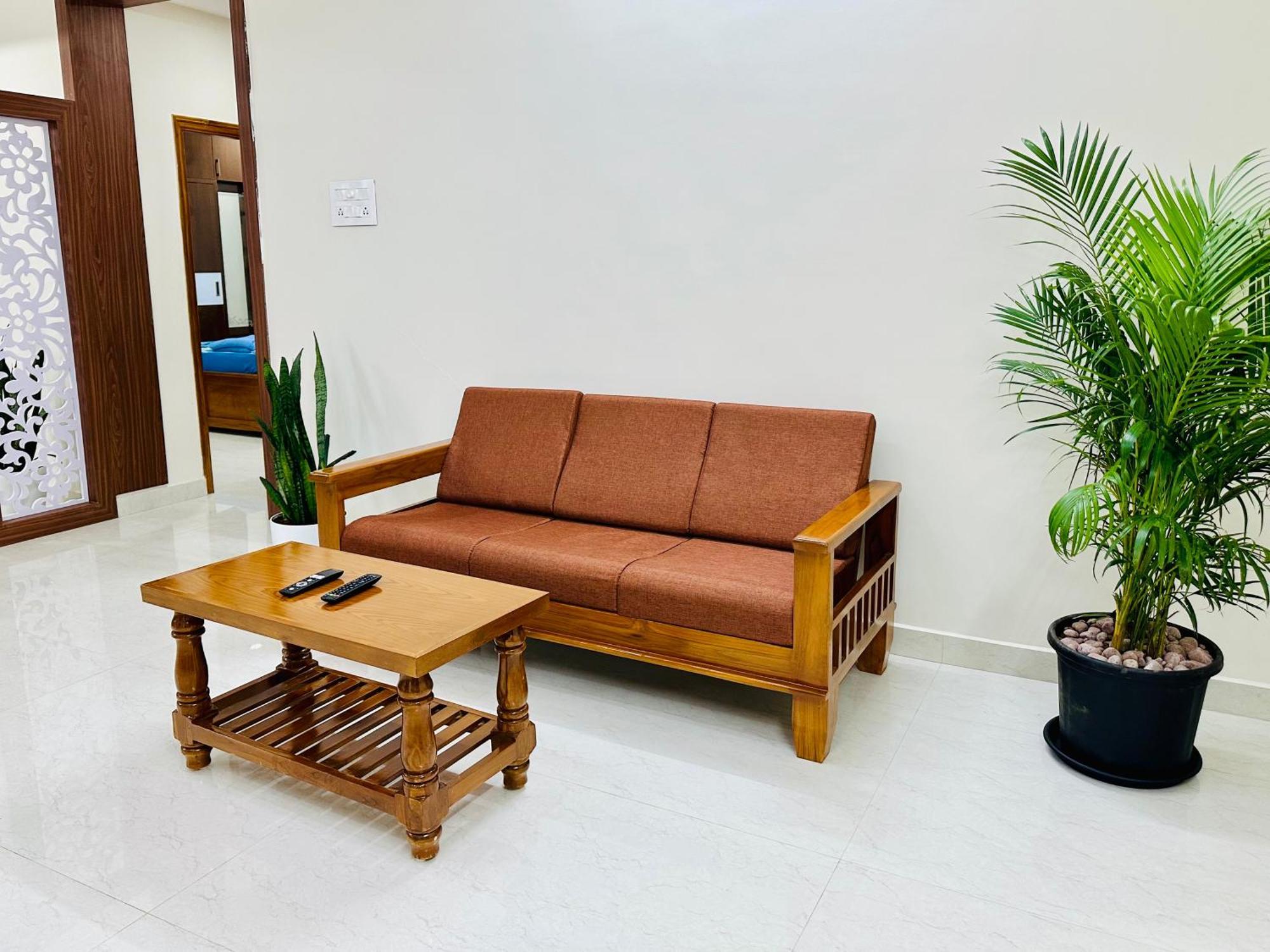 Truelife - 3Bhk Ac Apartments For Large Family - Best Location - Direct Flyover To Alipiri Gate - Walk To Ps4 Veg Restaurant - Modular Kitchen - Super Fast Wifi - Android Tv - 250 Jio Channels - Easy Access To All Temples - Top Service With Lots Of L Tirupati Exterior foto