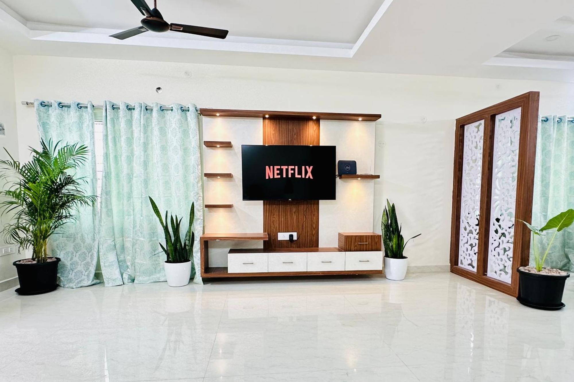 Truelife - 3Bhk Ac Apartments For Large Family - Best Location - Direct Flyover To Alipiri Gate - Walk To Ps4 Veg Restaurant - Modular Kitchen - Super Fast Wifi - Android Tv - 250 Jio Channels - Easy Access To All Temples - Top Service With Lots Of L Tirupati Exterior foto
