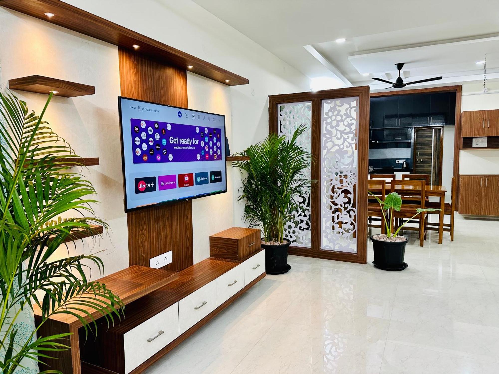 Truelife - 3Bhk Ac Apartments For Large Family - Best Location - Direct Flyover To Alipiri Gate - Walk To Ps4 Veg Restaurant - Modular Kitchen - Super Fast Wifi - Android Tv - 250 Jio Channels - Easy Access To All Temples - Top Service With Lots Of L Tirupati Exterior foto