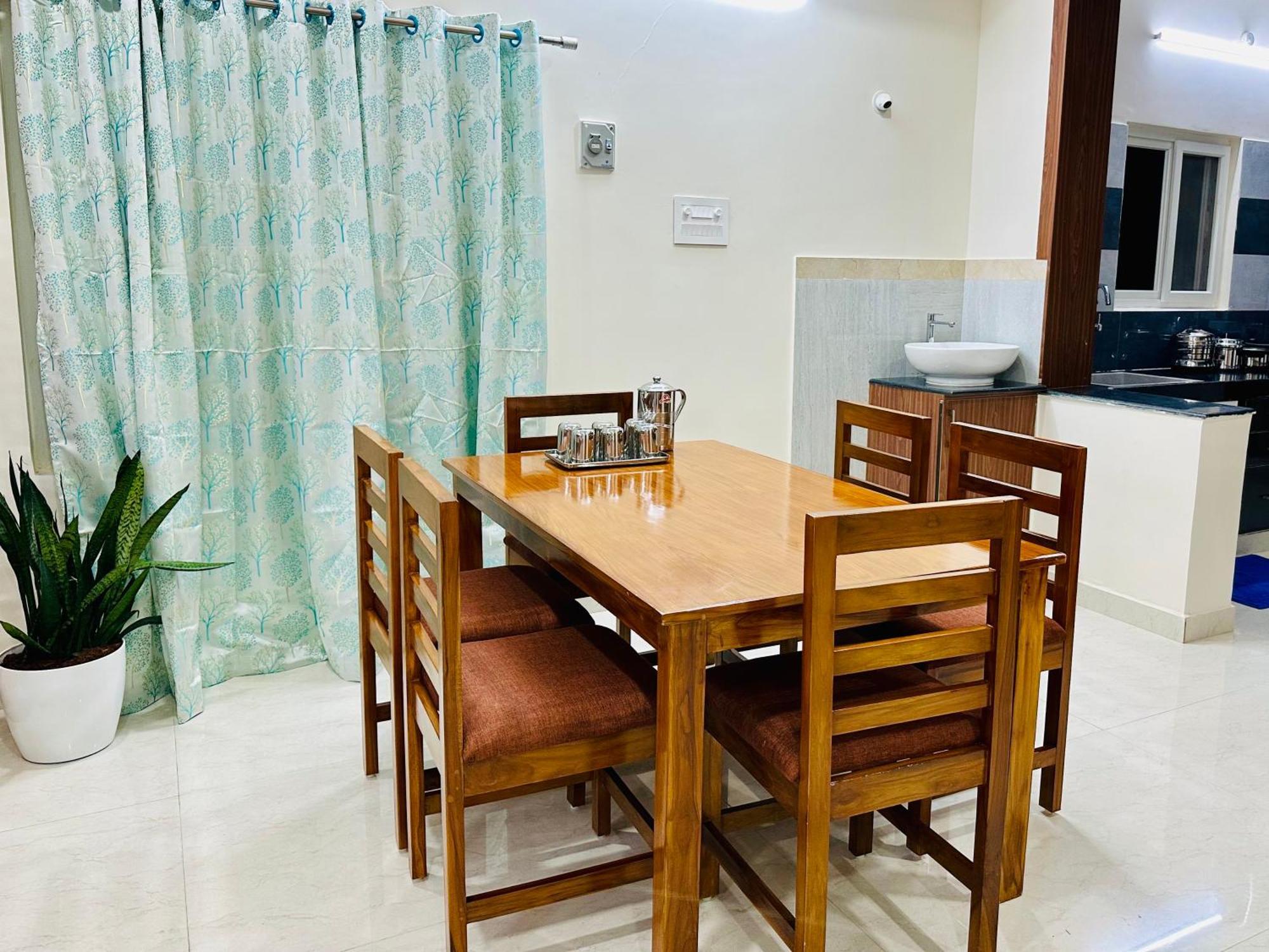 Truelife - 3Bhk Ac Apartments For Large Family - Best Location - Direct Flyover To Alipiri Gate - Walk To Ps4 Veg Restaurant - Modular Kitchen - Super Fast Wifi - Android Tv - 250 Jio Channels - Easy Access To All Temples - Top Service With Lots Of L Tirupati Exterior foto