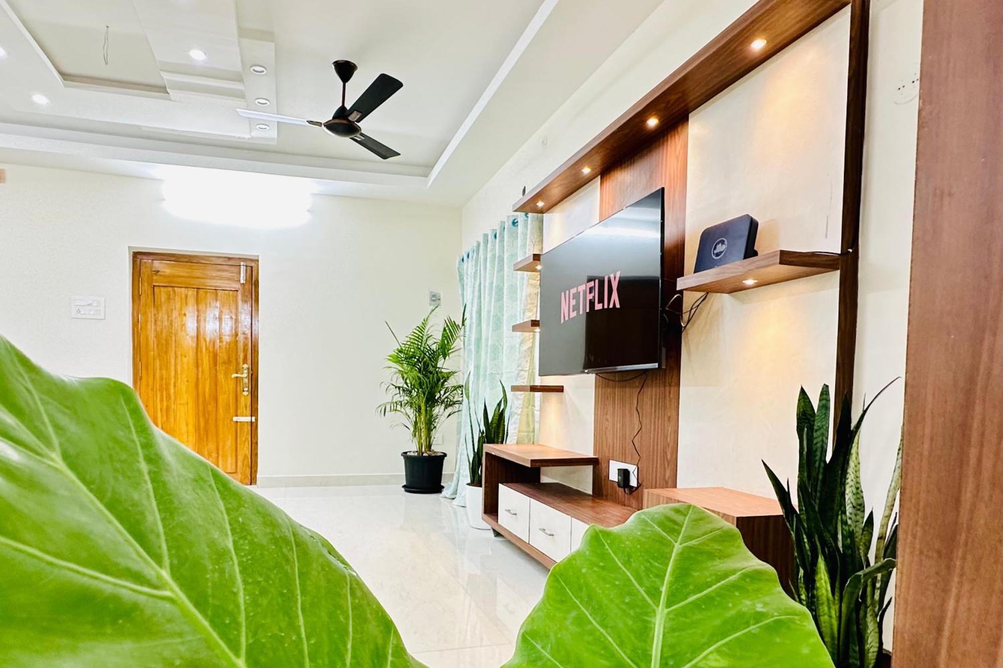 Truelife - 3Bhk Ac Apartments For Large Family - Best Location - Direct Flyover To Alipiri Gate - Walk To Ps4 Veg Restaurant - Modular Kitchen - Super Fast Wifi - Android Tv - 250 Jio Channels - Easy Access To All Temples - Top Service With Lots Of L Tirupati Exterior foto